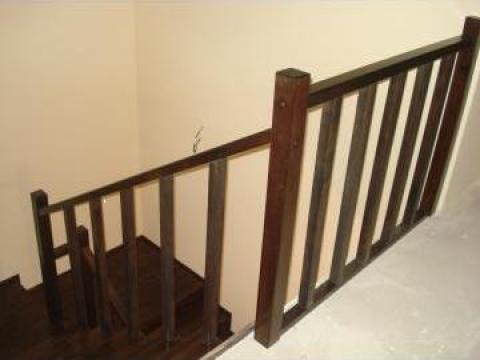 Balustrada pentru scari din lemn