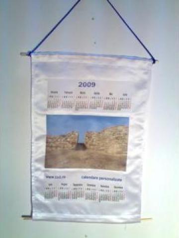 Calendar textil personalizat