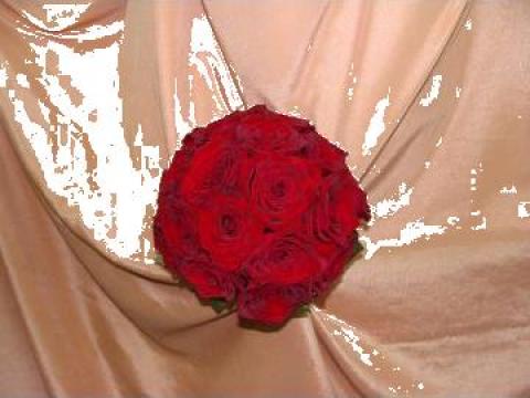 Buchet mireasa trandafiri rosii de la Superbuchete
