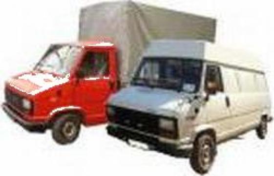 Transport marfuri cu camionete cu prelata