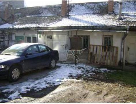 Teren ultracentral cu casa pentru demolare 350 mp Tg. Mures de la Transilvania Invest Srl