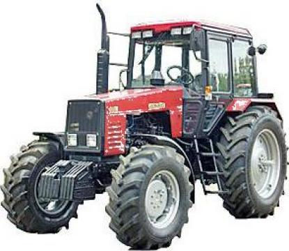 Tractor Belarus 1221 de la Tractor-MTZ Srl