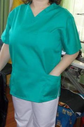 Costum asistenta medicala colorat de la Johnny Srl.