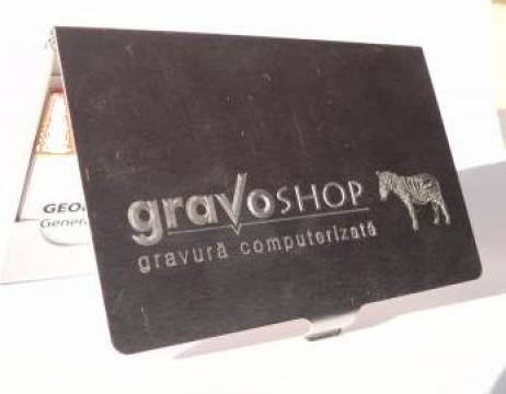 Port carti de vizita metalic de la Gravoshop