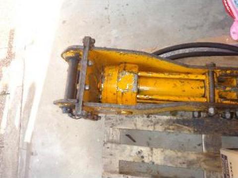 Ciocan hidraulic buldoexcavator Italdem GK211