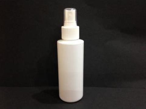Flacon plastic alb 135 ml cu dop atomizor de la Vanmar Impex Srl