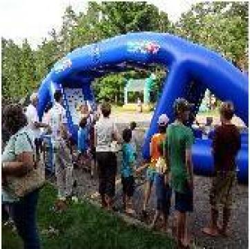 Sisteme de joaca gonflabile Water Wars de la Conamo Sport Srl