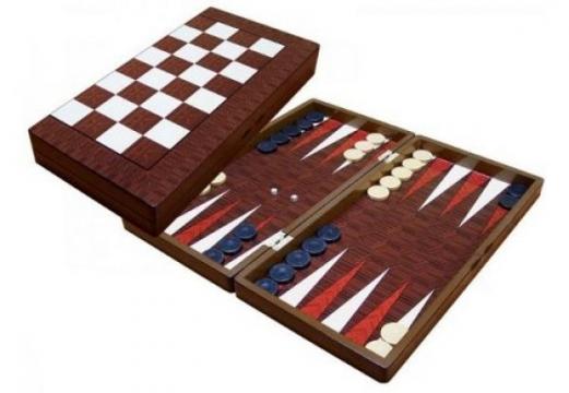 Joc de table in cutie de lemn Yenigun