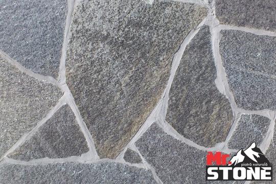 Piatra Gneis Argintiu de Sicilia poligonal small, ~1,5-2,5cm de la Antique Stone Srl