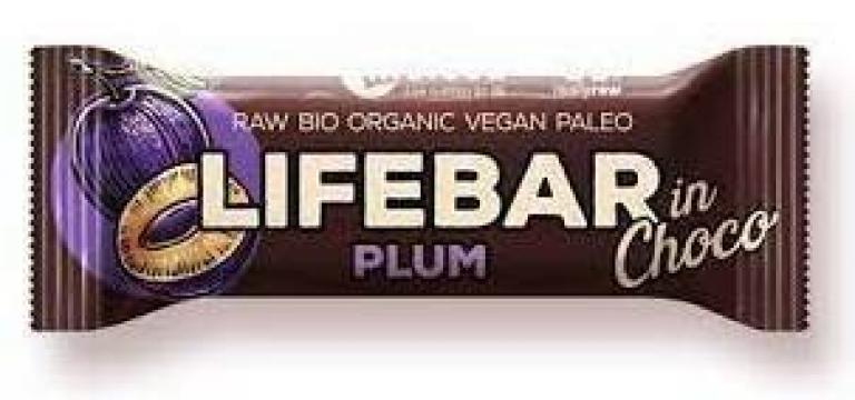Baton cu prune in ciocolata raw bio Lifebar 40g