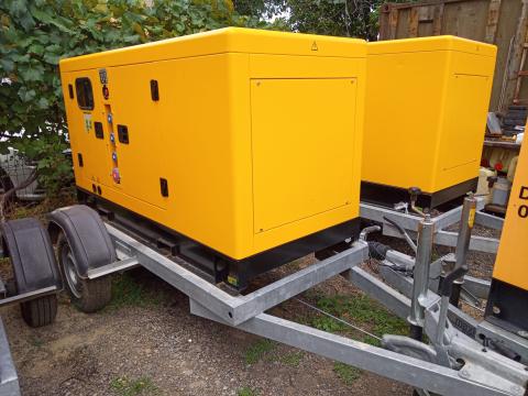 Generator trifazat 16KW/22KVA de la Inchirieri Remorci Berceni | Inchirieri Generatoare Mobile