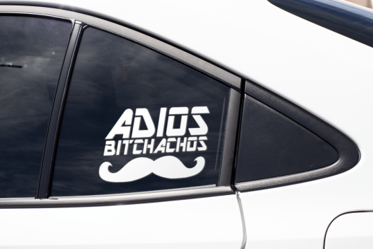 Sticker auto - Adios Bitchacos de la Elvis Fit Enterprises Srl
