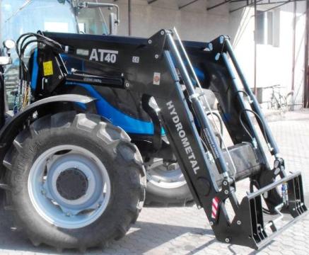 Incarcator frontal pentru tractor sarcina 2000 kg 100-160 CP de la Vkb Area Srl
