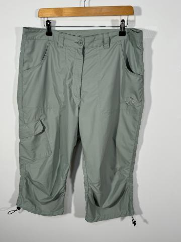 Pantaloni trei sfert Mammut marimea 44 XL barbat