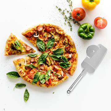 Cutit pizza 4 in 1 Teesa, inox de la Marco & Dora Impex Srl