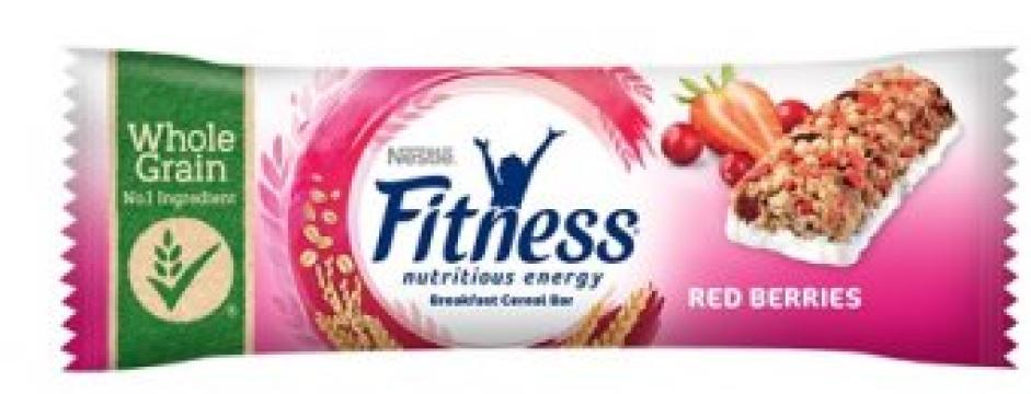 Baton cereale fitness fructe de padure Nestle  23.5g de la Supermarket Pentru Tine Srl