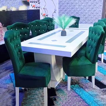 Masa living cu 8 scaune verde smarald de la European Med Prod