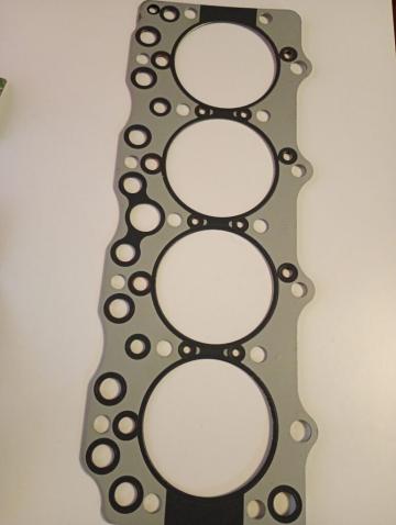 Garnitura Chiulasa Isuzu 4BD2 - Originala, Compatibila 100%