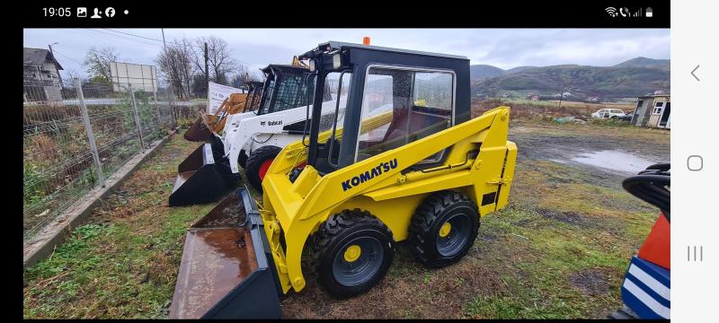 Minincarcator Komatsu