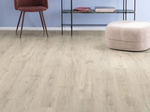 Parchet laminat Egger EPL038 Stejar Chalky 8 mm de la Visaria Design Srl.