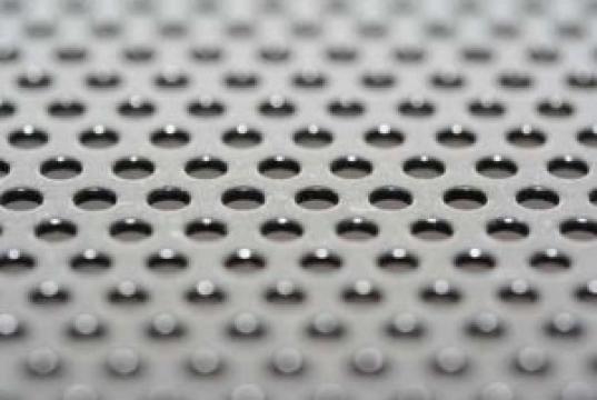 Tabla inox perforata 3mm 1000x2000 / RV 10.00-15.00 de la PDET Atlantic Distribution Srl