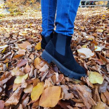 Ghete dama pentru primavara si toamna din piele naturala de la Deprobat.ro
