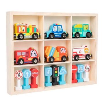 Jucarie Tren Montessori din lemn si semne de circulatie