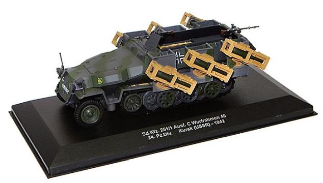 Macheta lansator SDKFZ 251 1 Wurfrahmen URSS 1943, 1:43 de la Hobbyplanet Romania