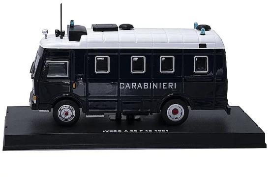 Macheta auto Atlas Iveco A55 F13 Carabinieri scara 1 43