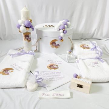 Trusou de botez personalizat cu Luna lila brodat
